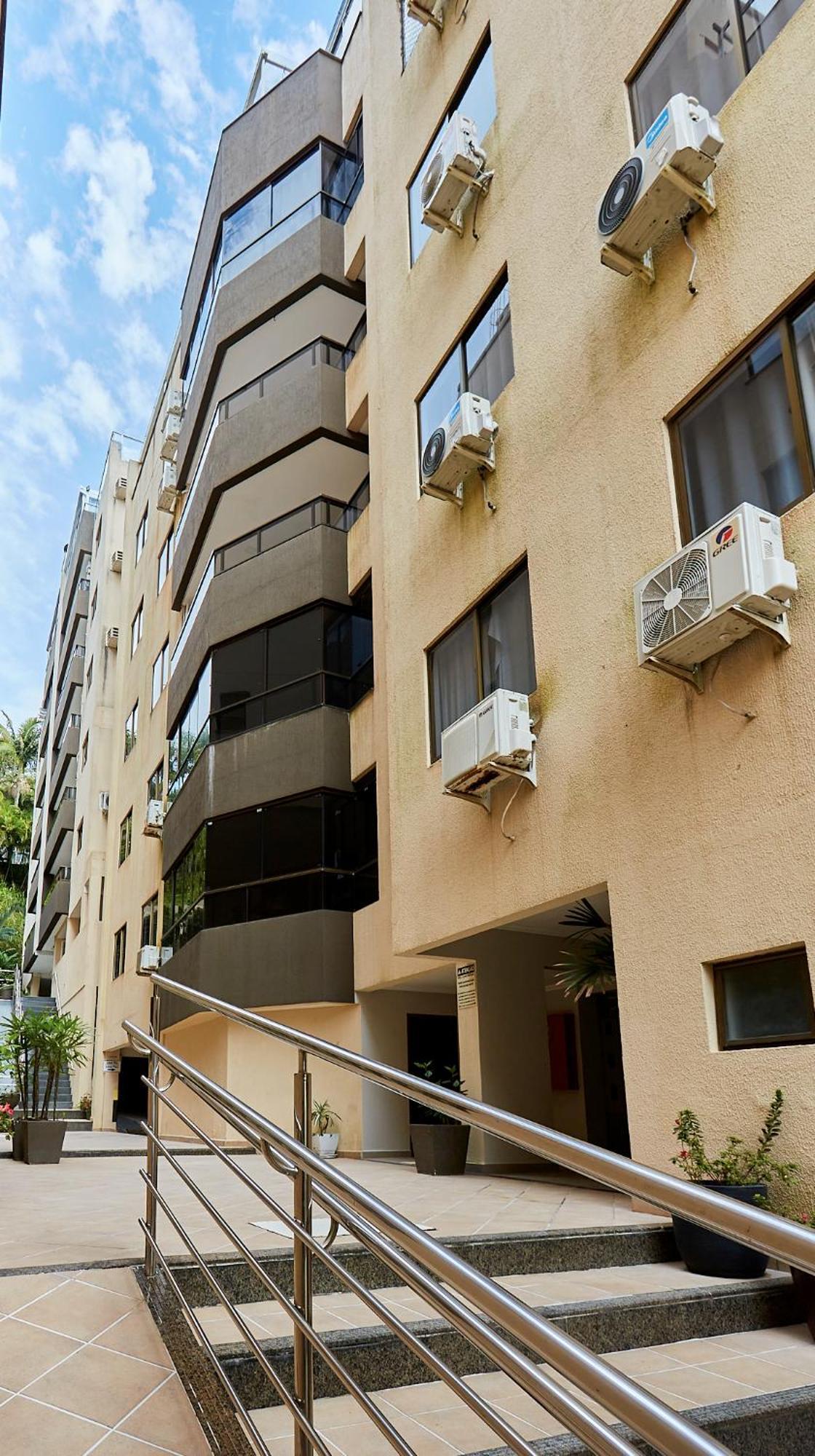 187 Apartamento 50M Da Praia. Bela Vista Ao Mar. Em Avenida Principal De Bombinhas. Luaran gambar
