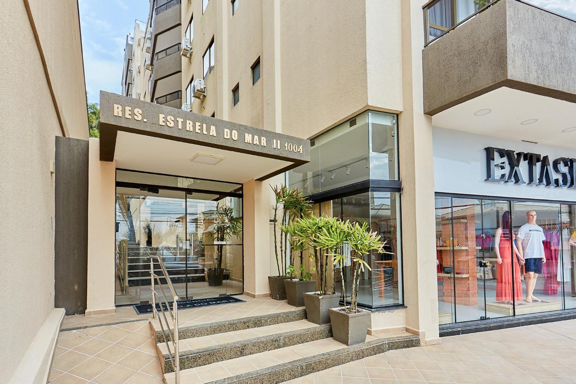 187 Apartamento 50M Da Praia. Bela Vista Ao Mar. Em Avenida Principal De Bombinhas. Luaran gambar